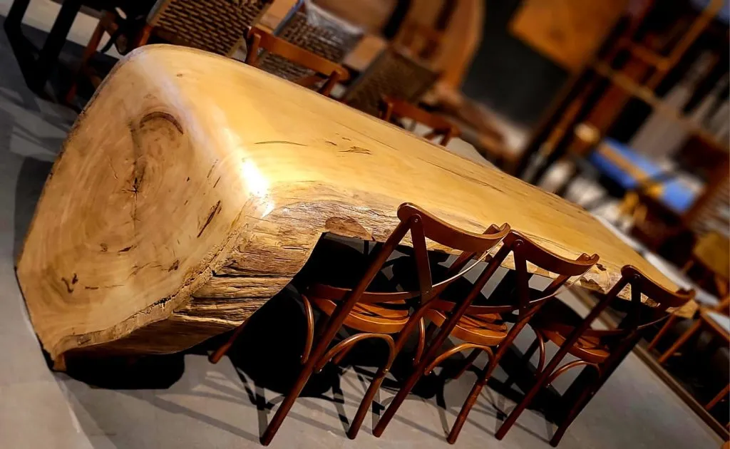 mesa de jantar cascata